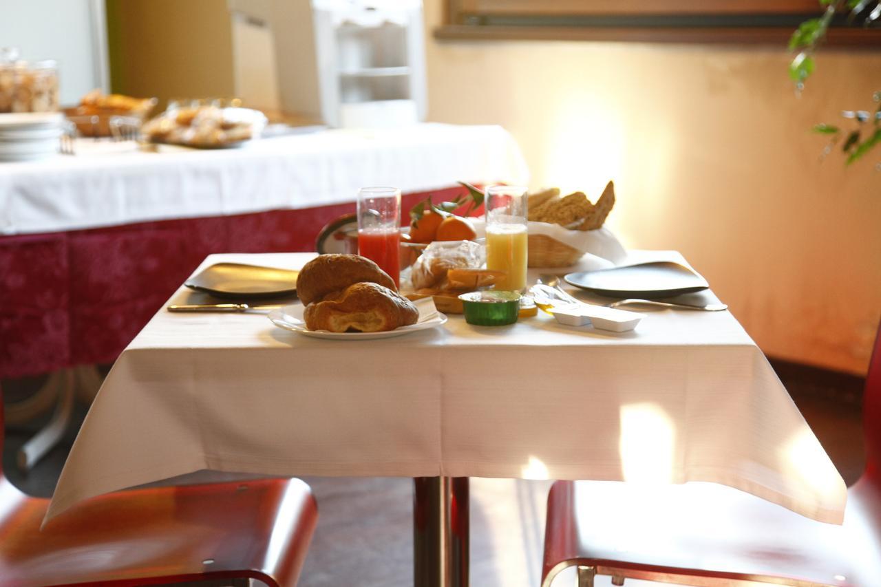 Hotel Il Borghetto Bariano Exterior photo